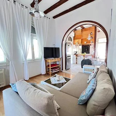 Captain's House - 4 Stars - No Neighbors Apartman Lovran