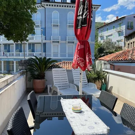 Captain's House - 4 Stars - No Neighbors * Lovran