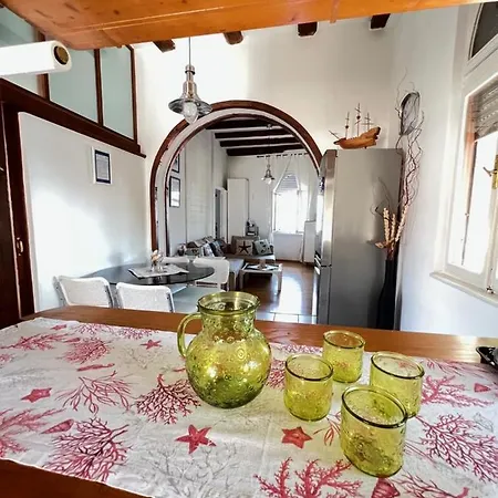 Apartman Captain's House - 4 Stars - No Neighbors *