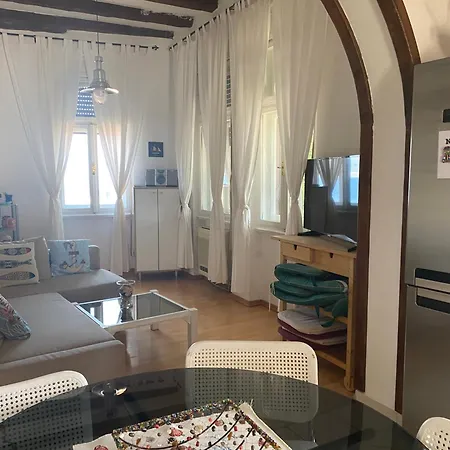 Captain's House - 4 Stars - No Neighbors * Lovran
