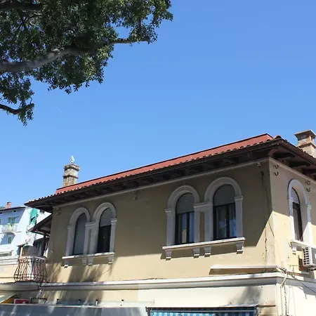 Apartman Captain's House - 4 Stars - No Neighbors *