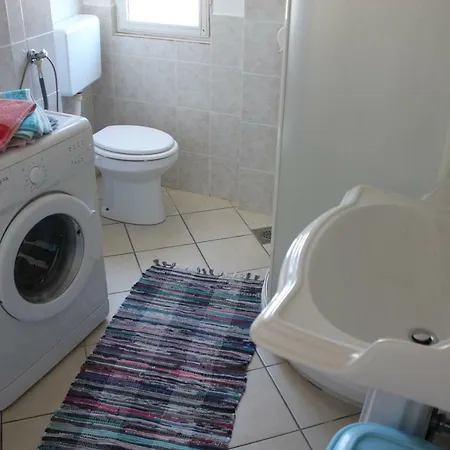 Apartman Captain's House - 4 Stars - No Neighbors
