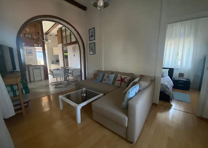 Captain's House - 4 Stars - No Neighbors Apartment