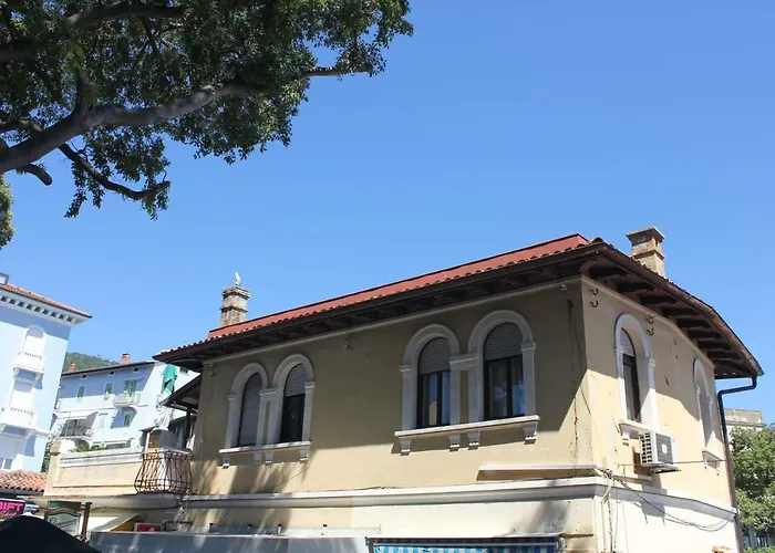 Apartment Captain's House - 4 Stars - No Neighbors *